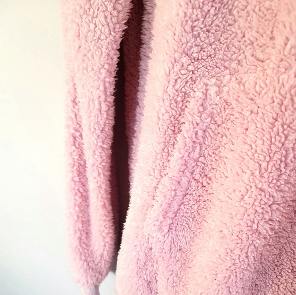 FILA Girls Pull-Over Fuzzy Hoodie Sweater Size XXL - Picture 5 of 14